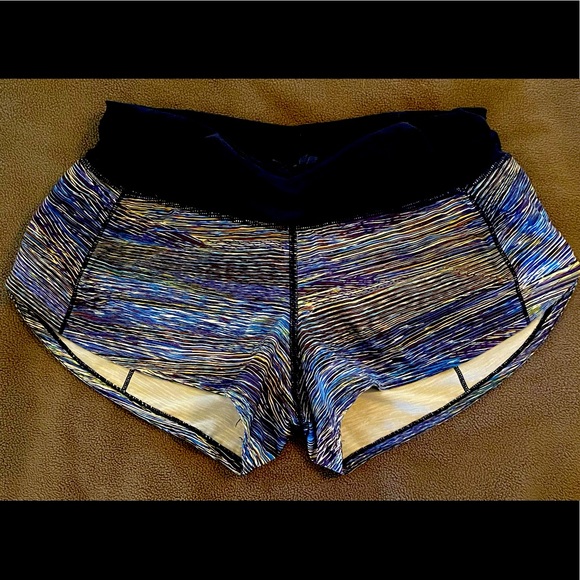 Lululemon Speed up low rise short 2.5 size 2 - Picture 1 of 3